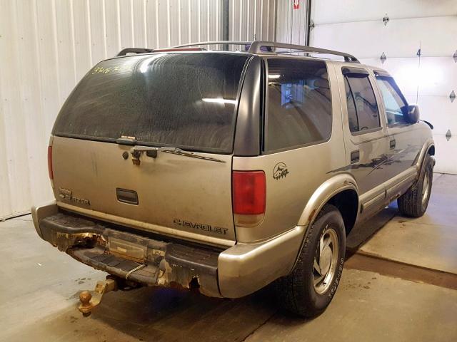 1GNDT13W9Y2359224 - 2000 CHEVROLET BLAZER TAN photo 4