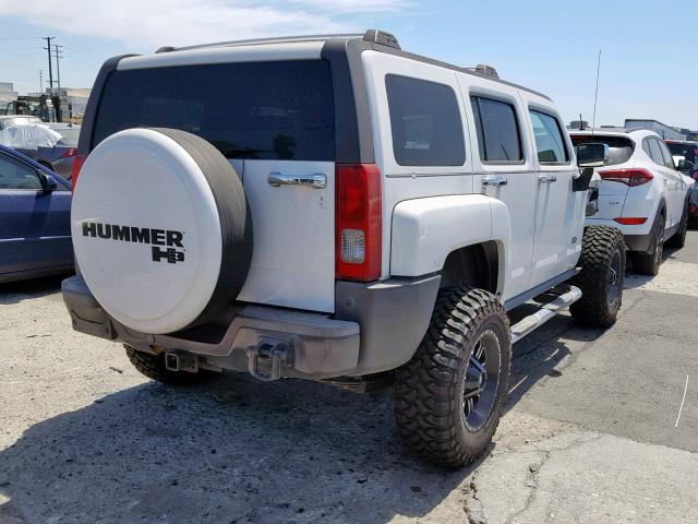 5GTDN13E678166740 - 2007 HUMMER H3 WHITE photo 4