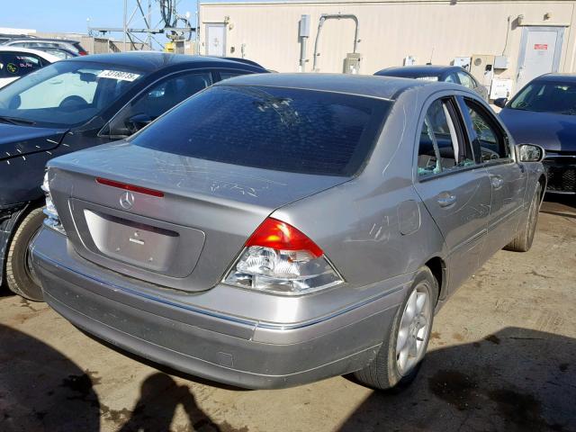 WDBRF61J53F354984 - 2003 MERCEDES-BENZ C 240 SILVER photo 4