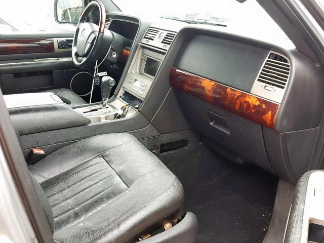 5LMFU27516LJ30221 - 2006 LINCOLN NAVIGATOR 银色 照片 5