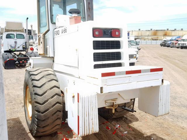 8952489 - 1980 FORD TRACTOR WHITE photo 3