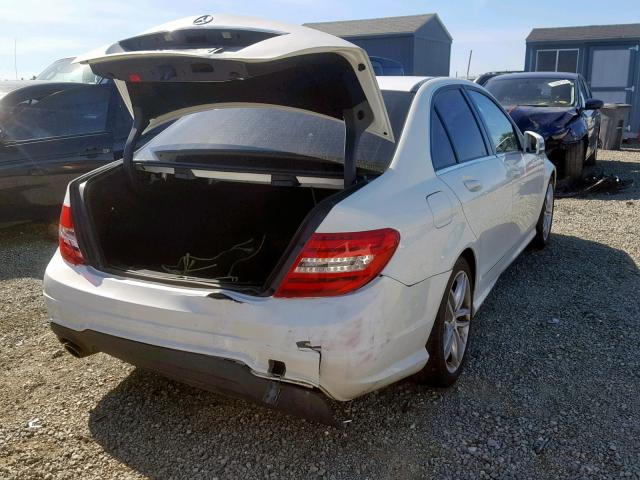 WDDGF4HB3CA626477 - 2012 MERCEDES-BENZ C 250 WHITE photo 4