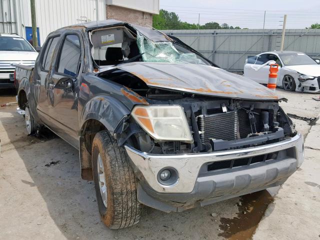 1N6AD07W26C461580 - 2006 NISSAN FRONTIER C GRAY photo 1