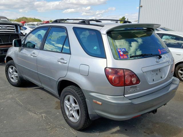 JT6HF10U8Y0140634 - 2000 LEXUS RX 300 SILVER photo 3