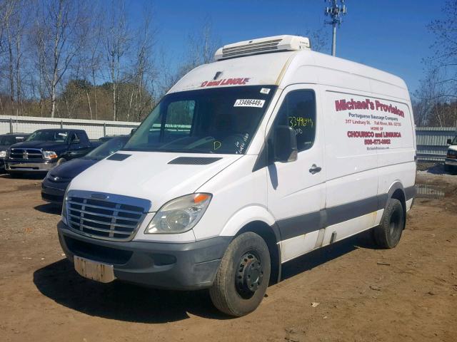 WDYPF045X75213025 - 2007 FREIGHTLINER SPRINTER 3 WHITE photo 2