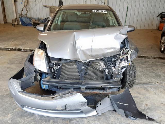 3N1AB6AP5AL658658 - 2010 NISSAN SENTRA 2.0 SILVER photo 9