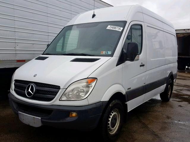 WD3PE7CC0C5685990 - 2012 MERCEDES-BENZ SPRINTER 2 WHITE photo 2