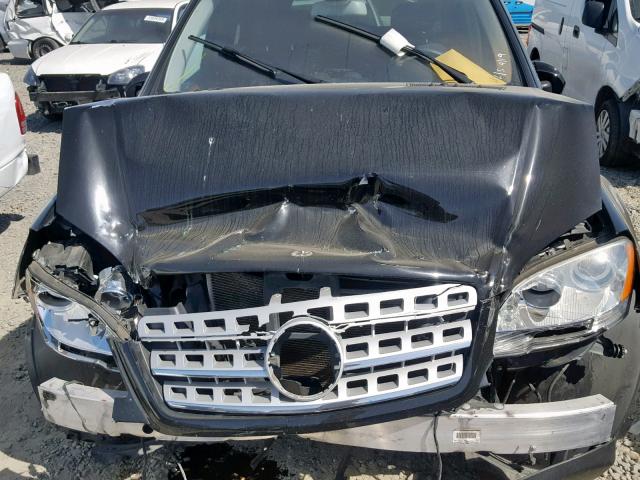 4JGBB86E49A523609 - 2009 MERCEDES-BENZ ML 350 BLACK photo 7