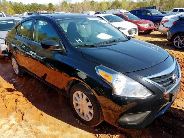 3N1CN7AP9JL852552 - 2018 NISSAN VERSA S  photo 1