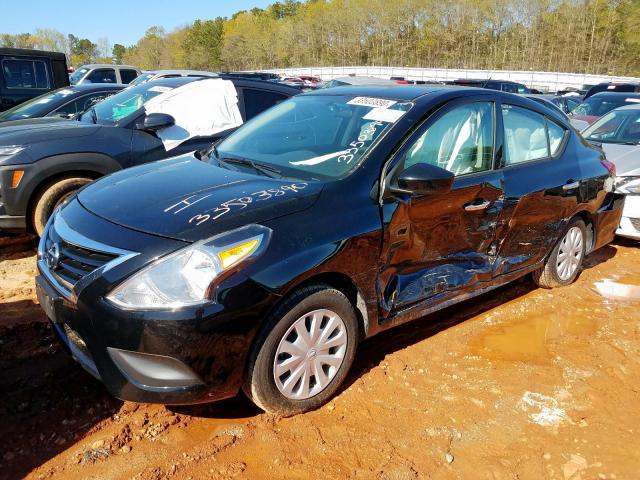 3N1CN7AP9JL852552 - 2018 NISSAN VERSA S  photo 2