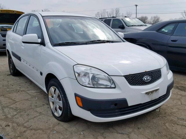 KNADE123566161236 - 2006 KIA RIO WHITE photo 1