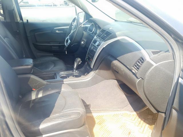 1GNKVJED1BJ261394 - 2011 CHEVROLET TRAVERSE LT  photo 5