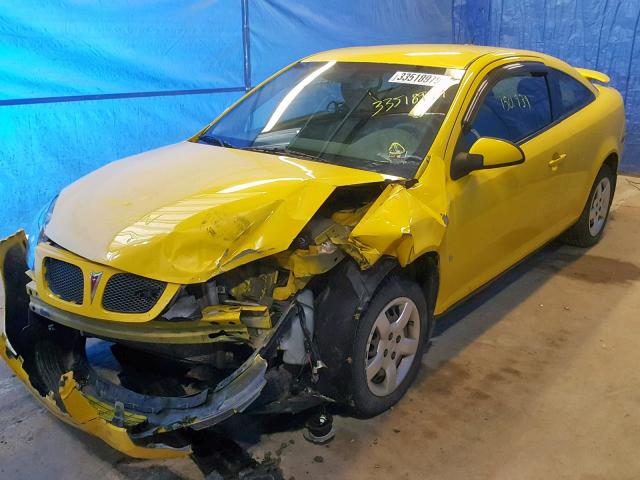 1G2AL18H397201010 - 2009 PONTIAC G5 YELLOW photo 2