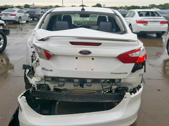 1FAHP3J29CL134921 - 2012 FORD FOCUS TITA WHITE photo 9