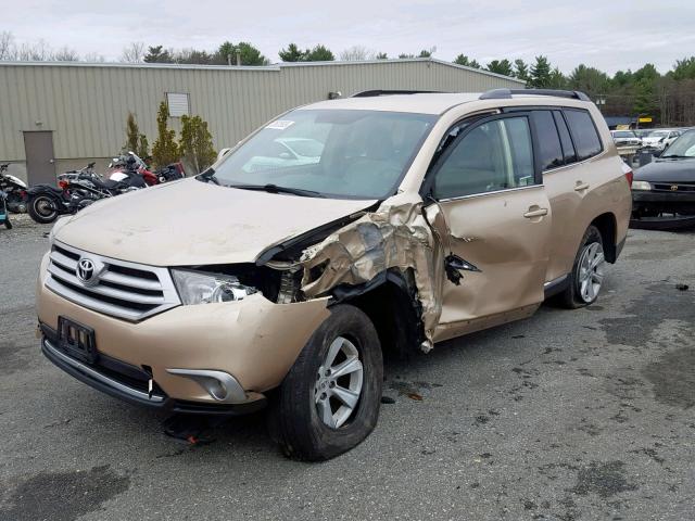 5TDBK3EH5CS128027 - 2012 TOYOTA HIGHLANDER TAN photo 2