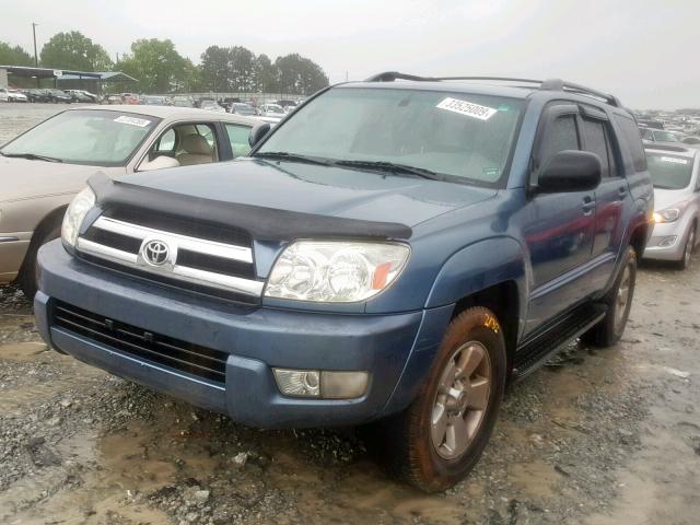 JTEZU14R858039238 - 2005 TOYOTA 4RUNNER SR BLUE photo 2