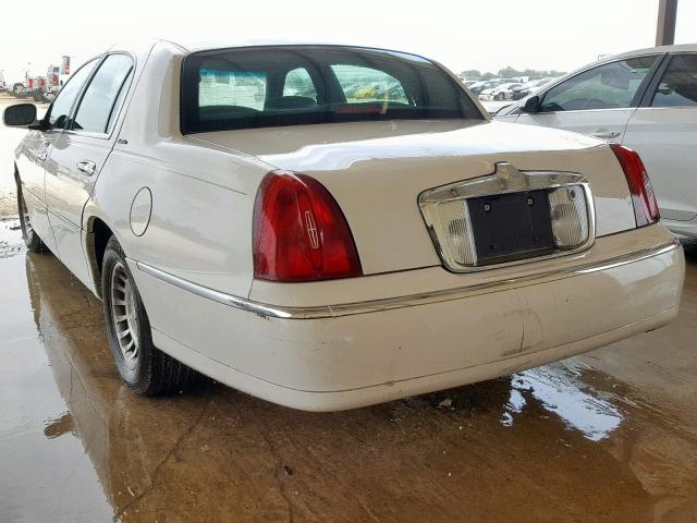 1LNHM81W52Y623204 - 2002 LINCOLN TOWN CAR E WHITE photo 3