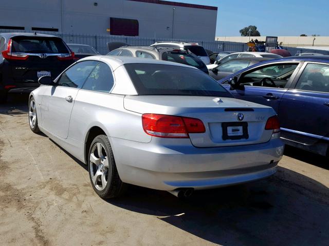 WBAWR33569P461648 - 2009 BMW 328 I SULE SILVER photo 3