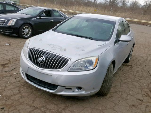 1G4PR5SK6D4146106 - 2013 BUICK VERANO CON SILVER photo 2