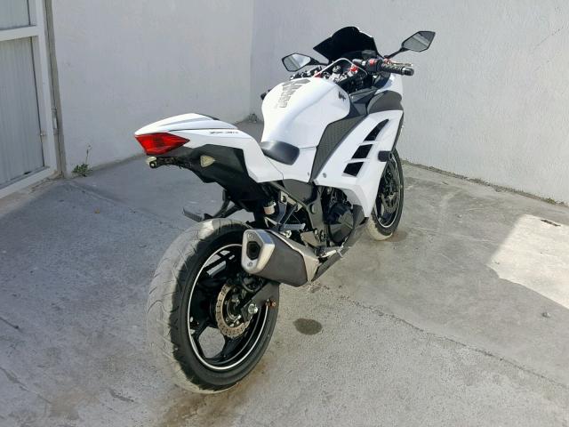 JKAEX8B18EA005173 - 2014 KAWASAKI EX300 B WHITE photo 4