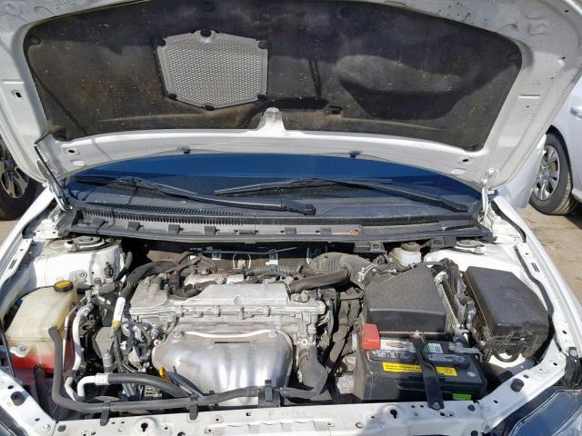 JTKJF5C75B3020943 - 2011 TOYOTA SCION TC WHITE photo 7