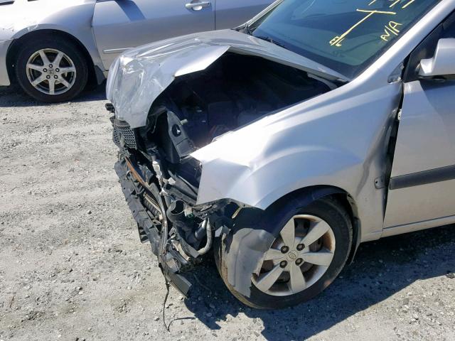 KNADE223496576509 - 2009 KIA RIO BASE SILVER photo 9