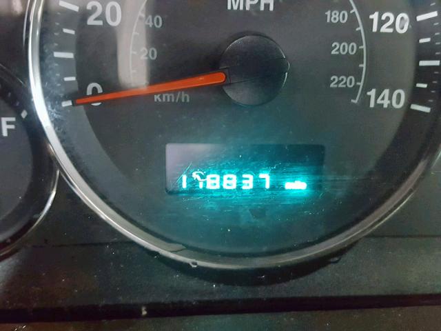 1J8HG48K86C143810 - 2006 JEEP COMMANDER WHITE photo 8