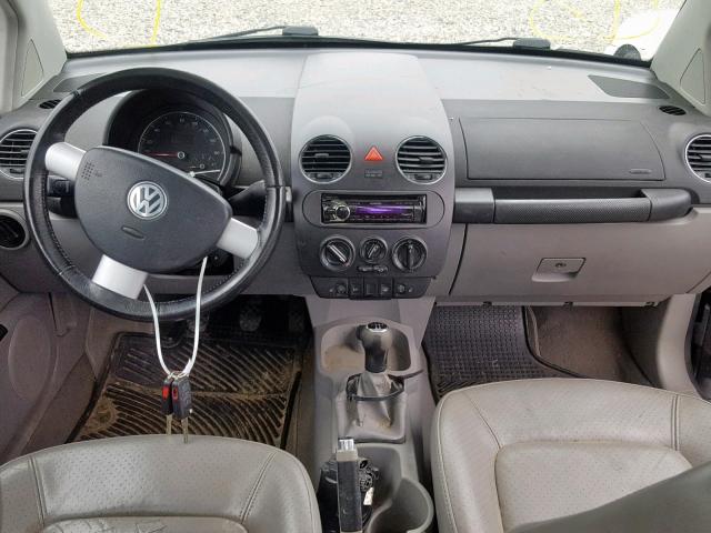 3VWSR31C16M413749 - 2006 VOLKSWAGEN NEW BEETLE Grau Foto 9