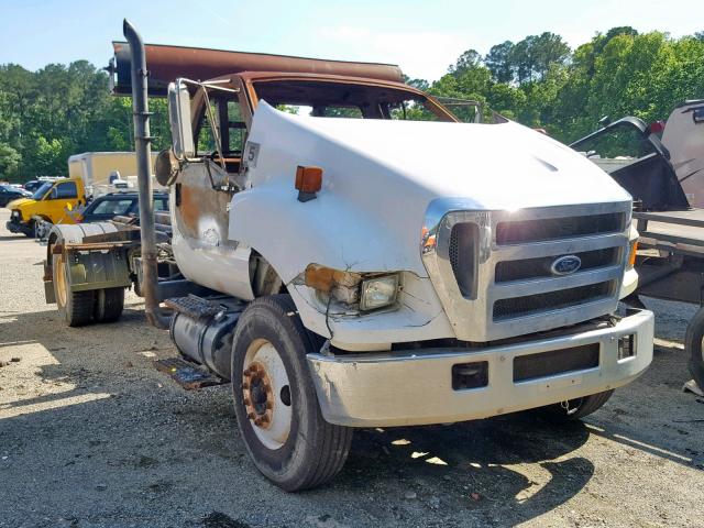 3FRXF75484V650163 - 2004 FORD F750 SUPER WHITE photo 1