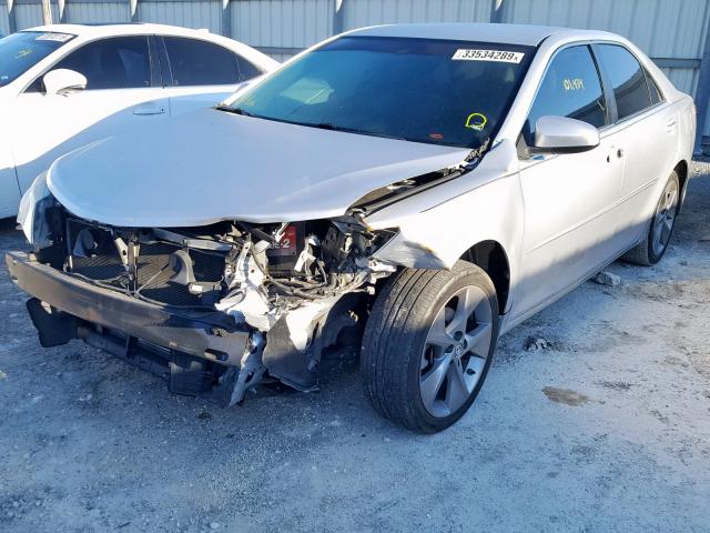 4T1BF1FK9CU071132 - 2012 TOYOTA CAMRY BASE SILVER photo 2