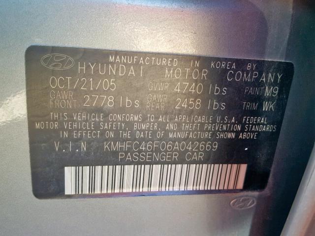 KMHFC46F06A042669 - 2006 HYUNDAI AZERA SE GRAY photo 10