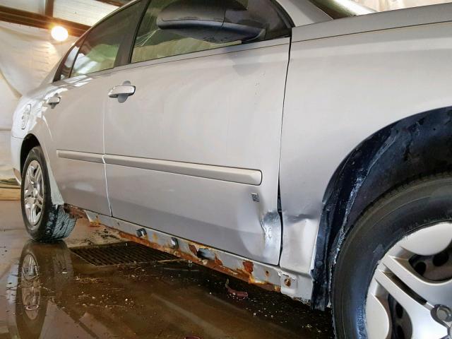 1G1ZS51F66F225104 - 2006 CHEVROLET MALIBU LS 银色 照片 9