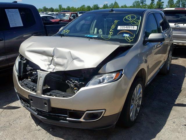 2LMDJ6JK6BBJ23661 - 2011 LINCOLN MKX TAN photo 2