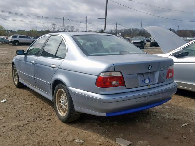 WBADT43452GY40975 - 2002 BMW 525 I AUTO BLUE photo 3