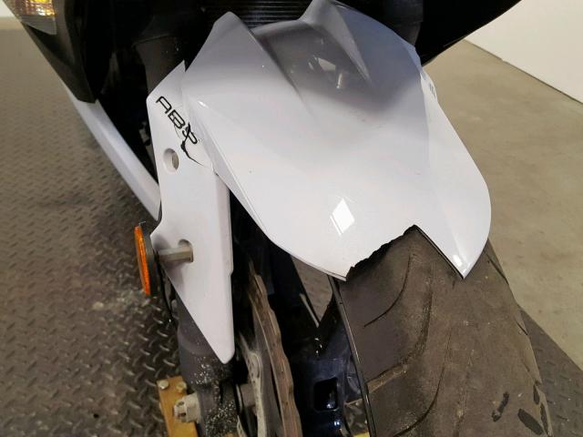 JKAEX8B14FDA22006 - 2015 KAWASAKI EX300 B WHITE photo 9