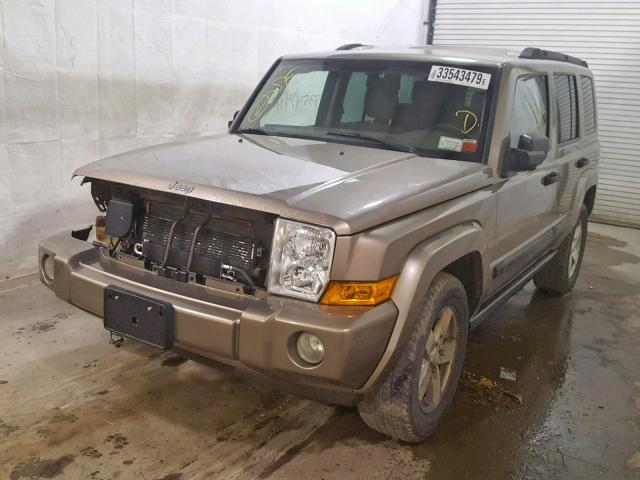 1J8HG48K66C298775 - 2006 JEEP COMMANDER TAN photo 2