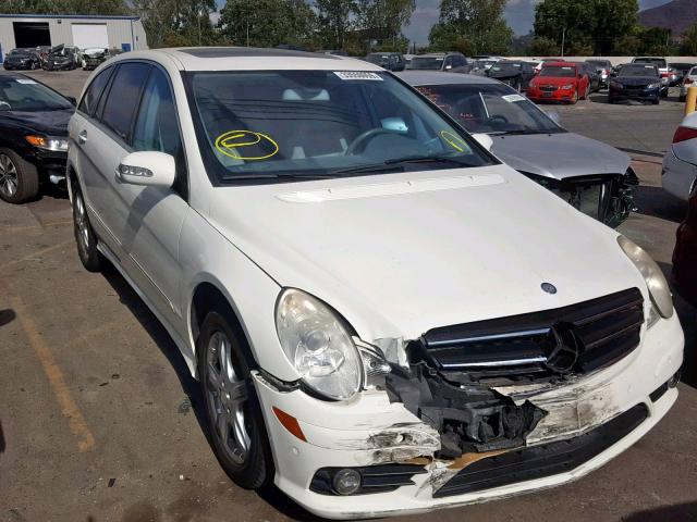 4JGCB65E39A090858 - 2009 MERCEDES-BENZ R 350 4MAT WHITE photo 1