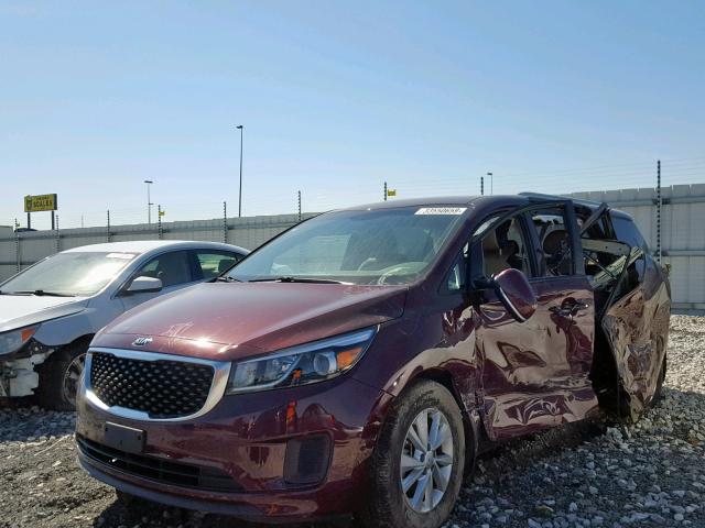 KNDMB5C1XG6214370 - 2016 KIA SEDONA LX MAROON photo 2