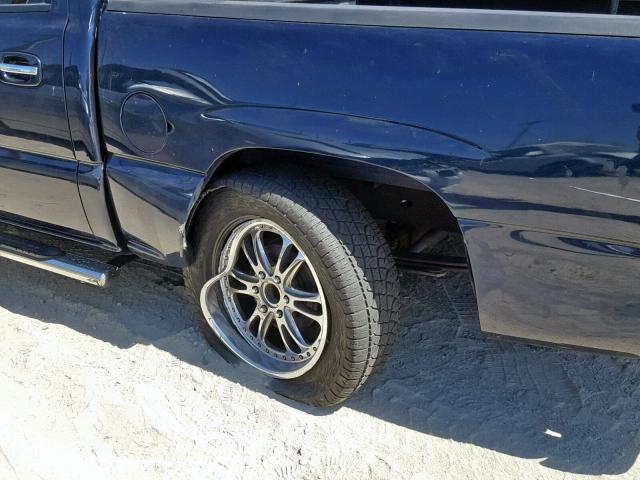 2GCEC13V571162568 - 2007 CHEVROLET SILVERADO BLUE photo 9