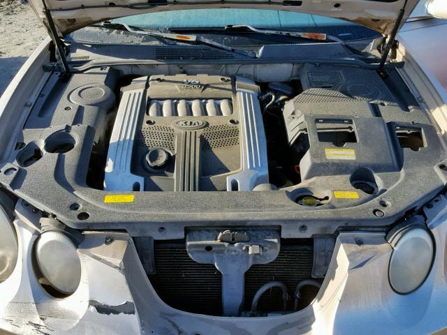 KNALD124245021221 - 2004 KIA AMANTI SILVER photo 7