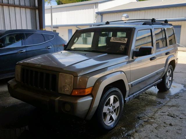 1J8HH48N26C126248 - 2006 JEEP COMMANDER TAN photo 2
