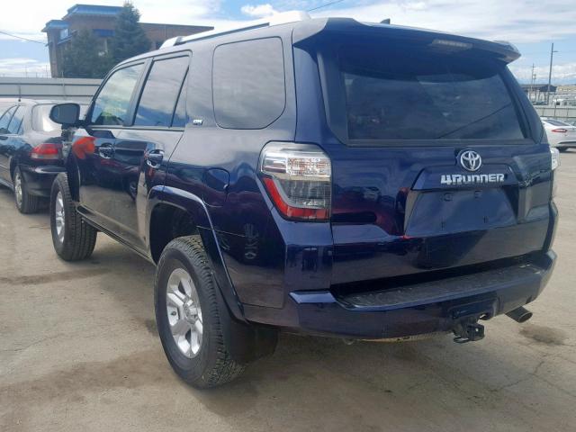 JTEBU5JR9J5572739 - 2018 TOYOTA 4RUNNER SR BLUE photo 3