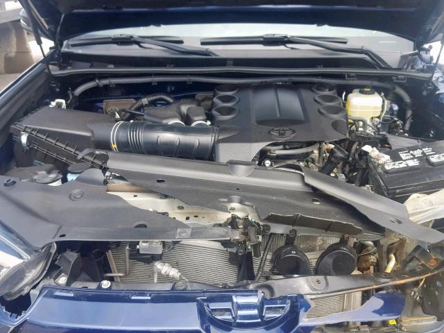 JTEBU5JR9J5572739 - 2018 TOYOTA 4RUNNER SR BLUE photo 7