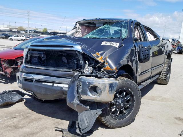 5TFDY5F15CX247923 - 2012 TOYOTA TUNDRA CRE GRAY photo 2