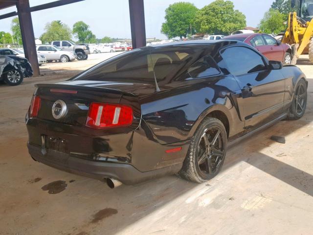 1ZVBP8CH7A5118567 - 2010 FORD MUSTANG GT BLACK photo 4