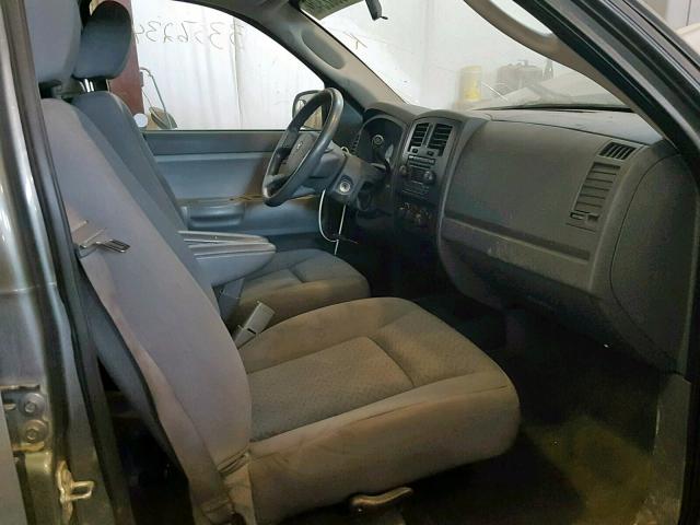 1D7HW28P97S242952 - 2007 DODGE DAKOTA QUA GRAY photo 5