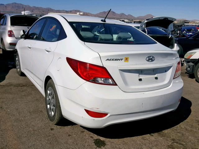 KMHCT4AE9HU220419 - 2017 HYUNDAI ACCENT SE WHITE photo 3