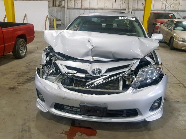 5YFBU4EE8CP056917 - 2012 TOYOTA COROLLA BA SILVER photo 9