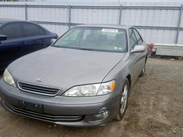 JT8BF28G415105566 - 2001 LEXUS ES 300 BEIGE photo 2