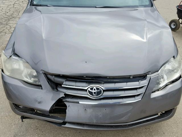 4T1BK36B05U026834 - 2005 TOYOTA AVALON XL GRAY photo 7